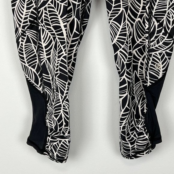 Lululemon Run A Marathon Crop II Legging Pretty Palm Black Angel Wing size 4 - Picture 4 of 12
